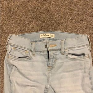 Abercrombie Kids Light Wash Jean